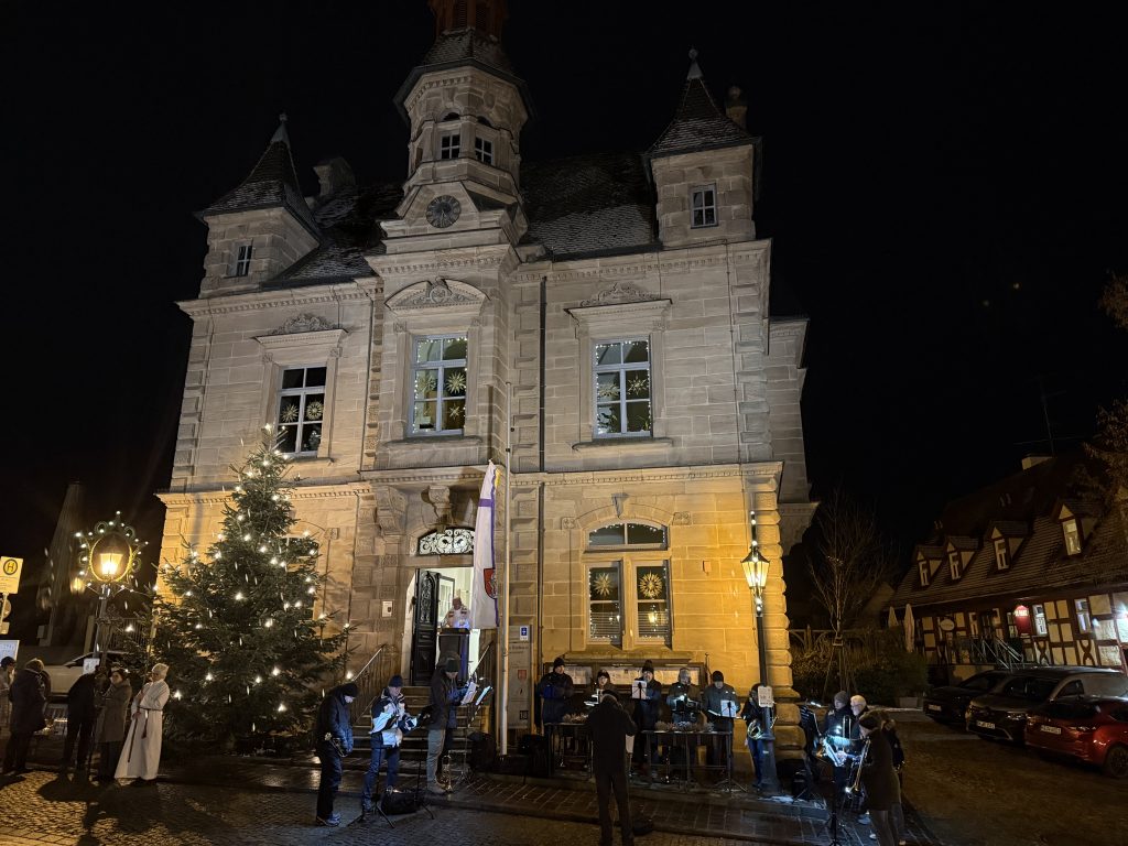Ökumenischer Jahresabschluss am Alten Rathaus